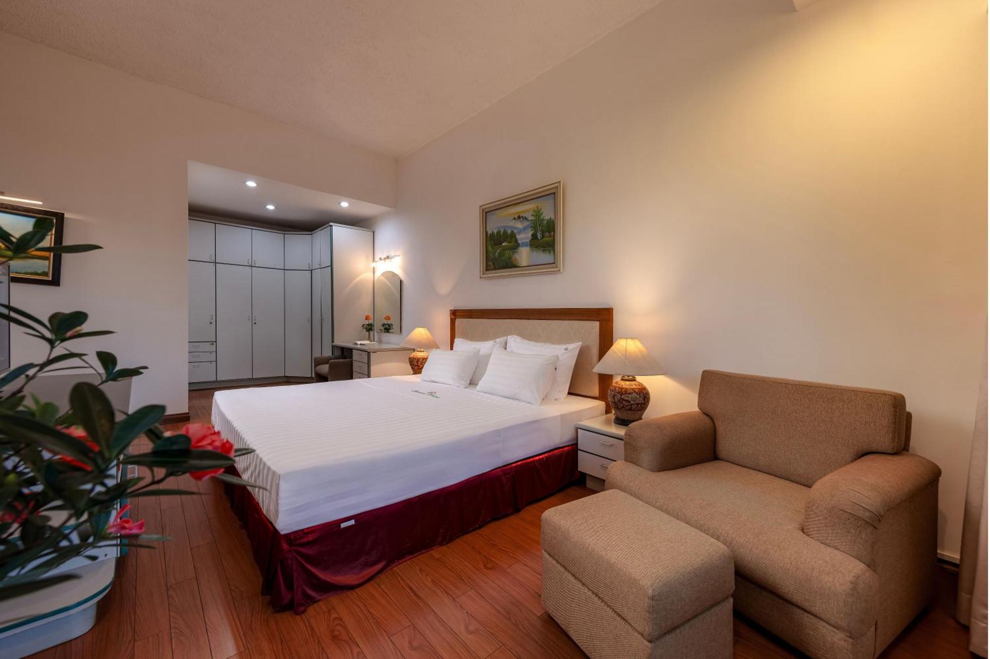 Oriental Palace Apartments Hanoi Exterior photo
